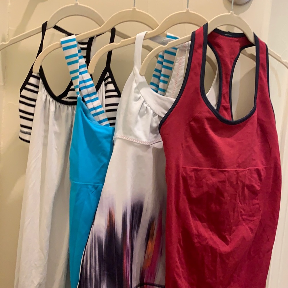 Bundle of 4 Lululemon tops!